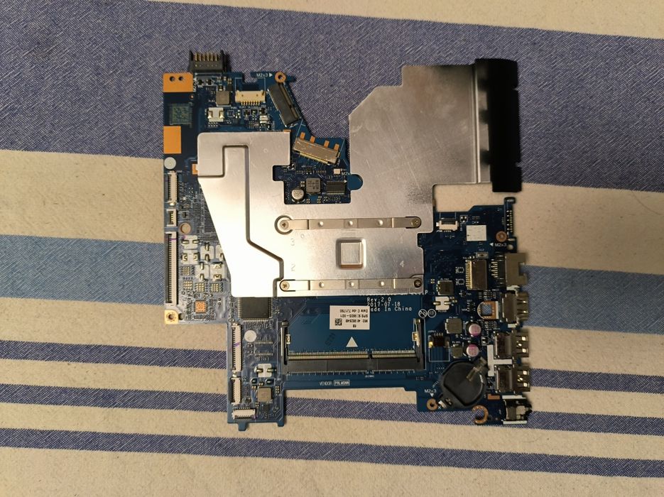 Лаптоп Дънни платки