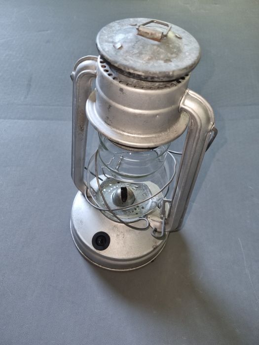 Продам Лампа керосиновая