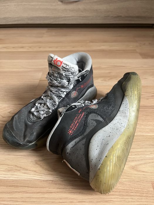 Обувки Nike за момче