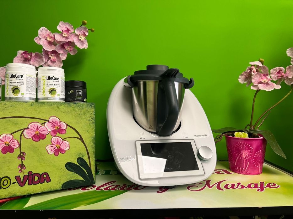 Vând termomix  TM7  nou sigilatilat!   garanție de fabrica