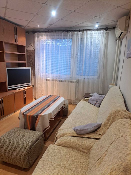 Дава се под наем Двустаен апартамент в Русе, Централен южен район - 60 кв.м за 244.8 € - Снимка #1