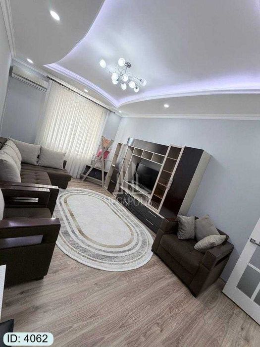 5 mikrarayon jomiyda 2 xonali uy sotiladi №4062
