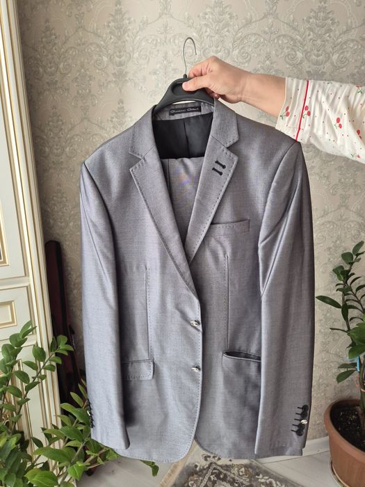 Классические костюмы