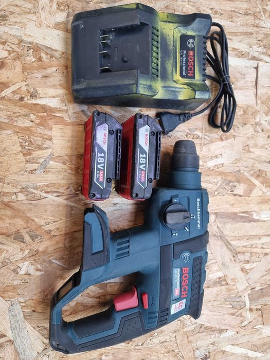 Rotopercutor Bosch GBH 18V Acumulator Incarcator Bormasina Percutie