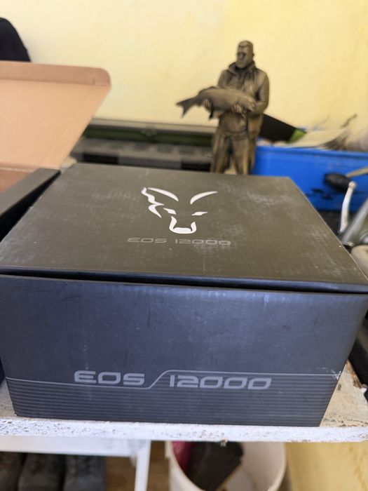 Vand 2 mulinete FOX EOS de 12000