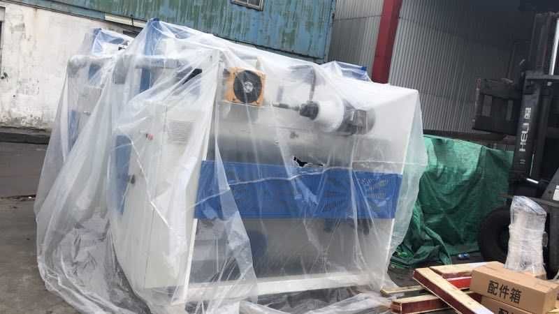 Гидравлический листогибочный пресс с ЧПУ 40Т/2200мм