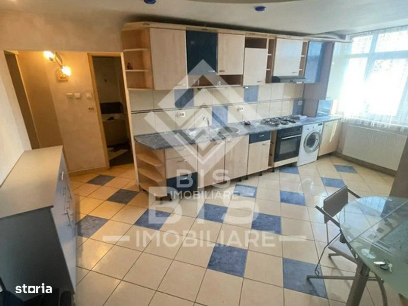 Apartament 4 camere scara interioara — fotografia 3