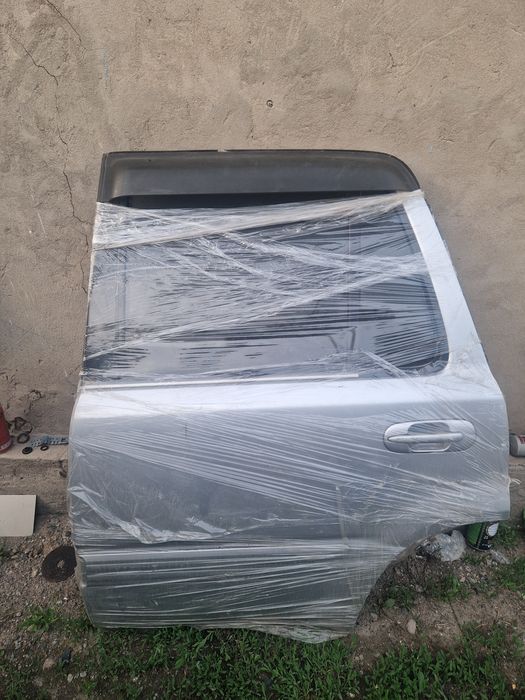 Продам автозапчасти на Хонду срв
