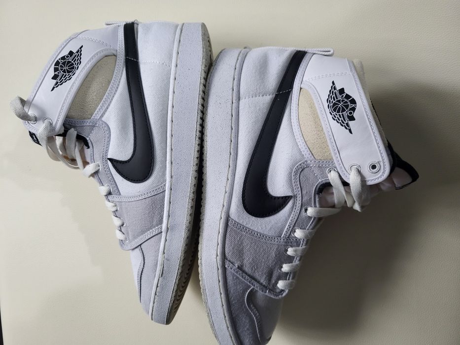 Air Jordan 1 Mid Retro AKJO