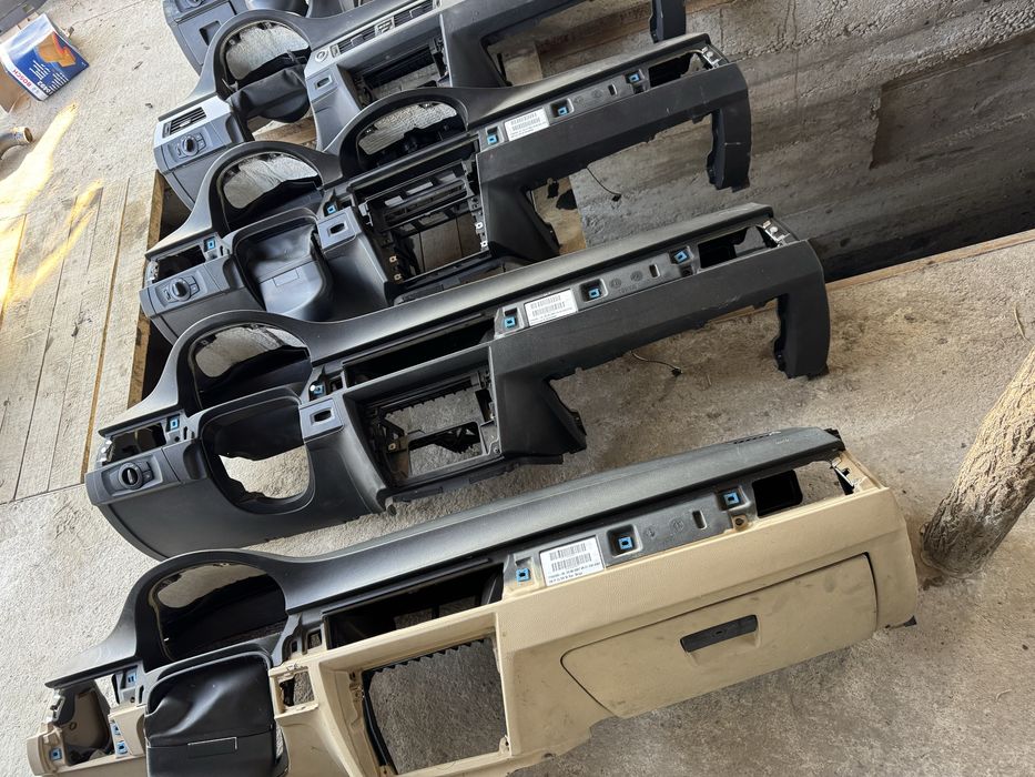 Plansa de bord bmw seria 3 e90 e91 e92
