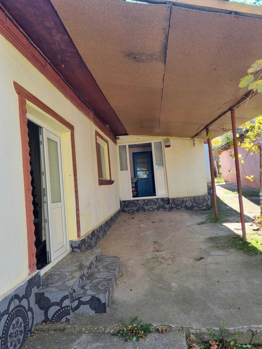 Casa de vacanta zona linistita