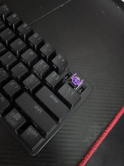Продавам клавиатура Razer Hustman mini