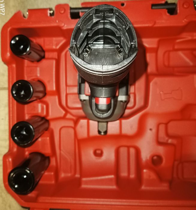 Parkside performance 350Nm pistol roti pe baterie 12V impact percutie