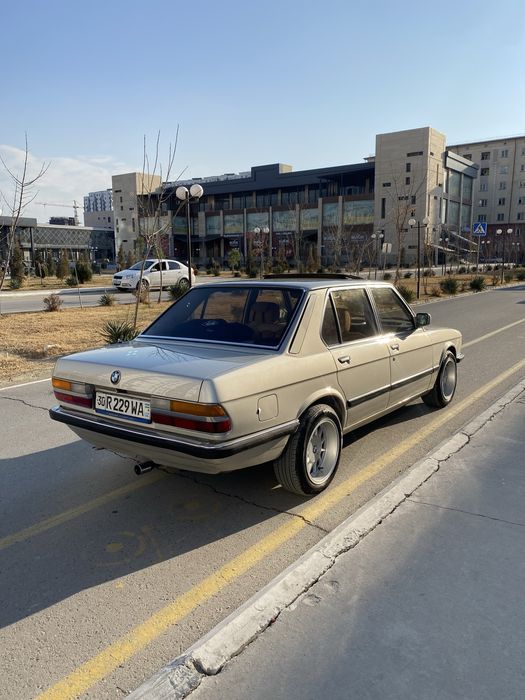продается Bmw e28