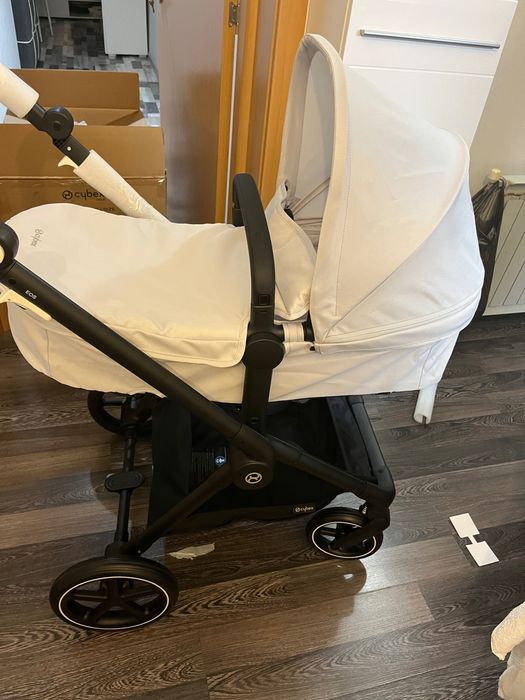 Бебешка количка cybex eos 3in 1