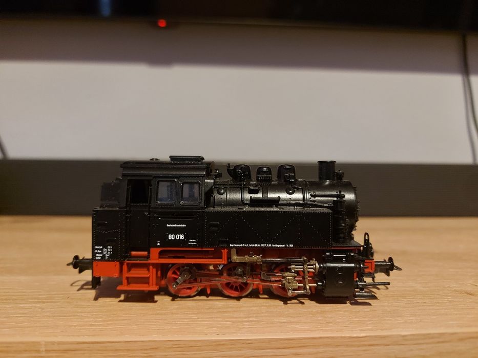 Startset Roco trenulet electric scara HO locomotiva+vagoane