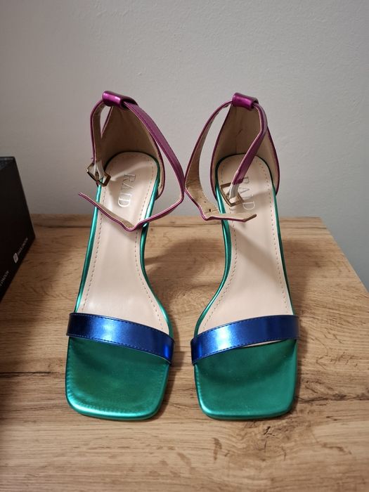 Нови актуални сандали