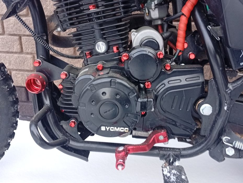 Продам мотоцикл эндуро sucmcc