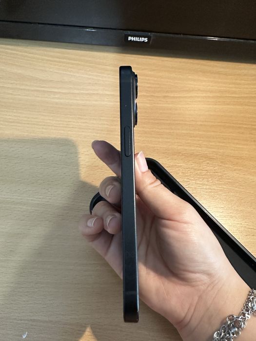 Vand Iphone 15 128gb