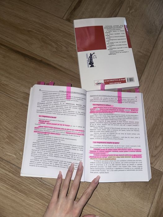 Carti pentru materia de drept