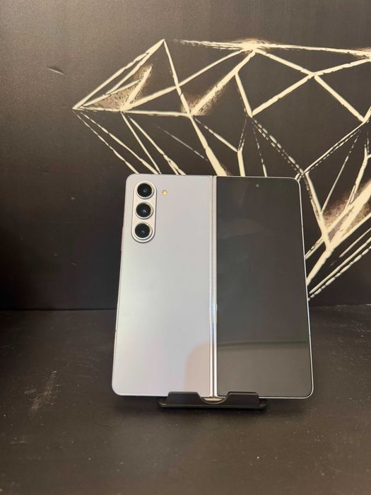 Samsung Galaxy Z Fold 5