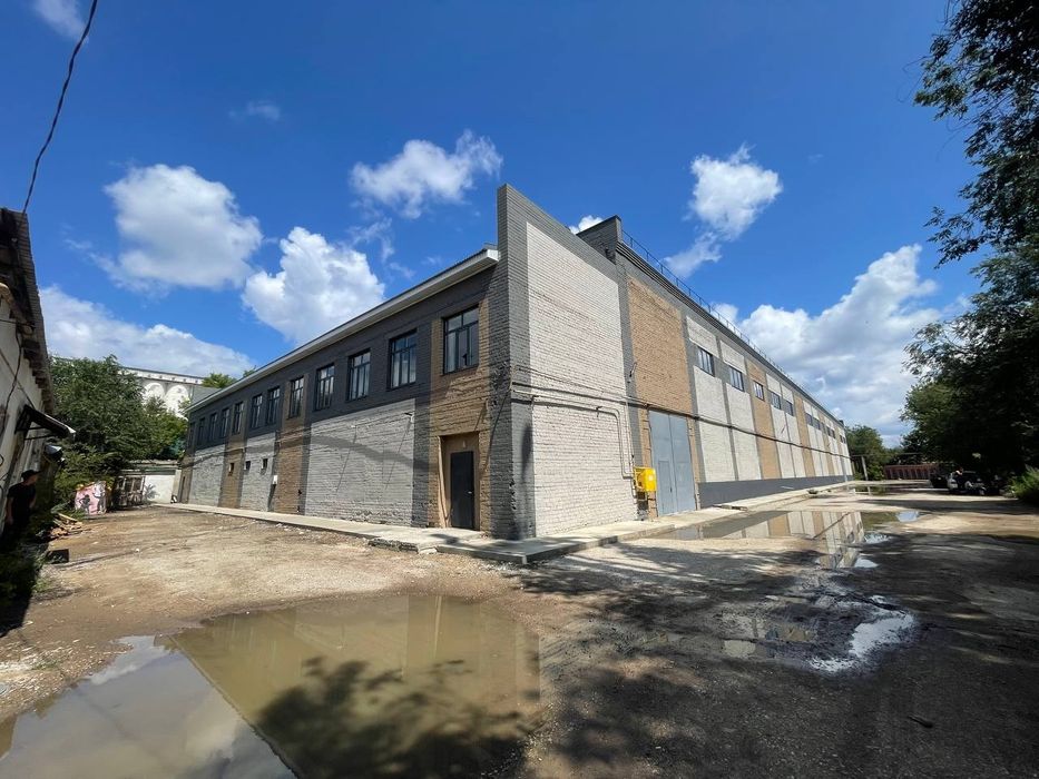 Продам 4000 кв.м  помещение