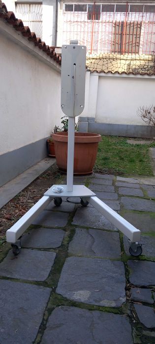 Подвижна стойка за рентгенов апарат (кугел)
