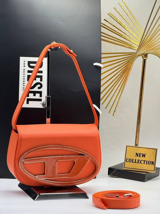 Стилна дамска чанта