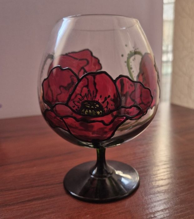 Ръчно нарисуван свещник чака Лале и  Снежко