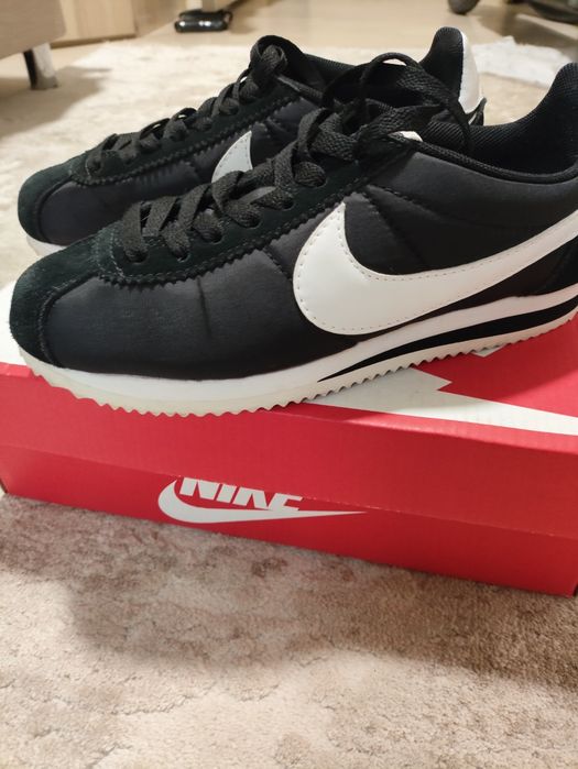 Nike женские кроссовки