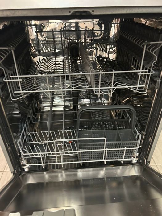 Продам посудомоечную машину Electrolux