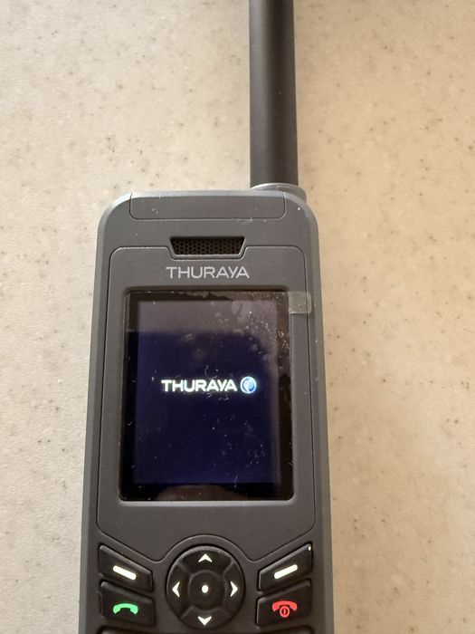 Thuraya XT Lite satelite