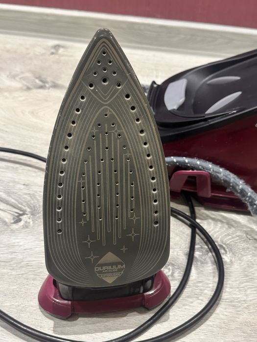 Statie de calcat Tefal