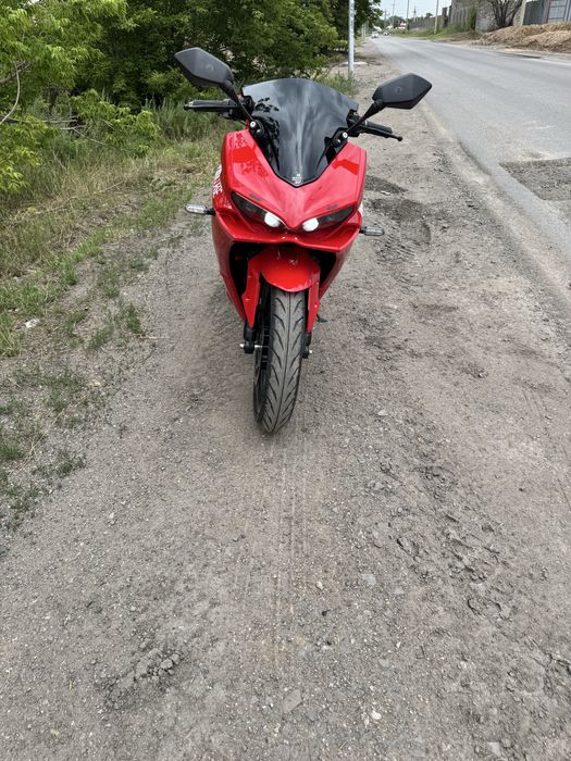 Мотоцикл Ducati электрический
