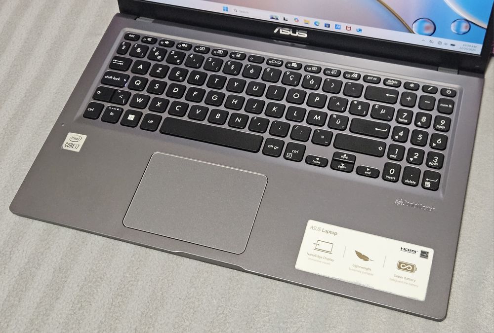 VivoBook Asus i7 10 th 16 GB RAM 512 GB SSD