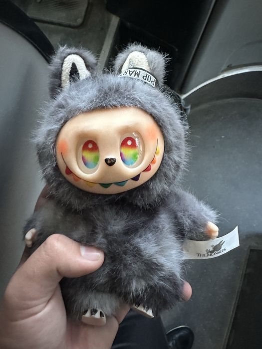 Продам оригинал Лабубу