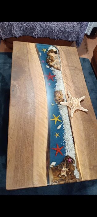 Măsuțe cu rășină