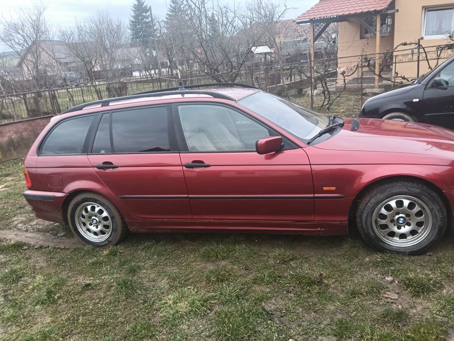 Vând BMW  seria3 320d