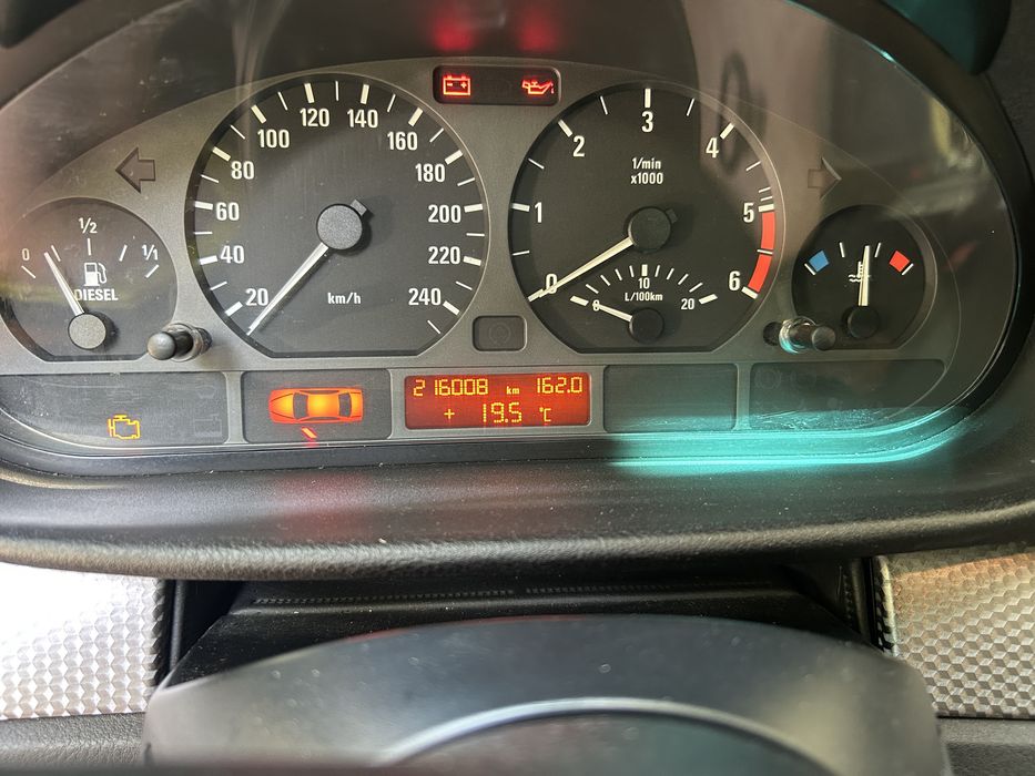 BMW e46 2.0d - Individual M pachet - are rugina la praguri