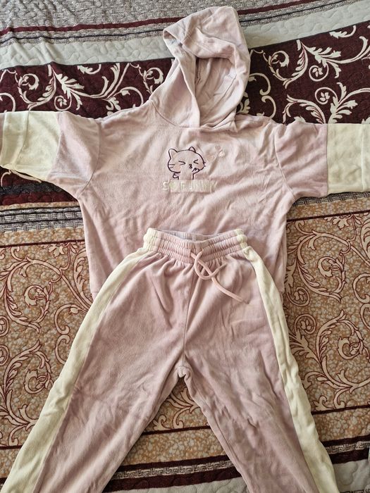 Одежда на девочку 122р