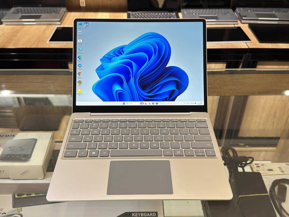 SURFACE LAPTOP GO2 CORE i5-1135G7, 16гб, 256ssd