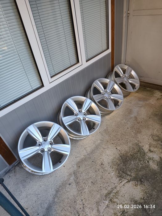 18/5/114,3-МИЦУБИШИ Оутлендър,ПЕЖО  4007,4008-перфектни