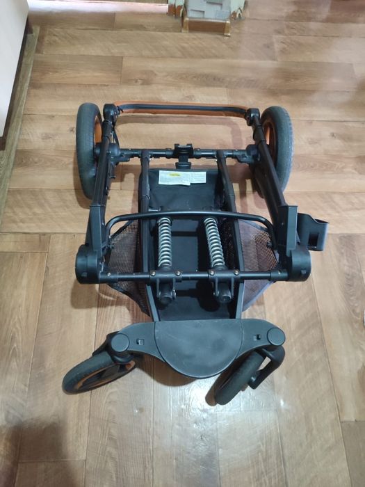 Продаю Коляску Трансформер