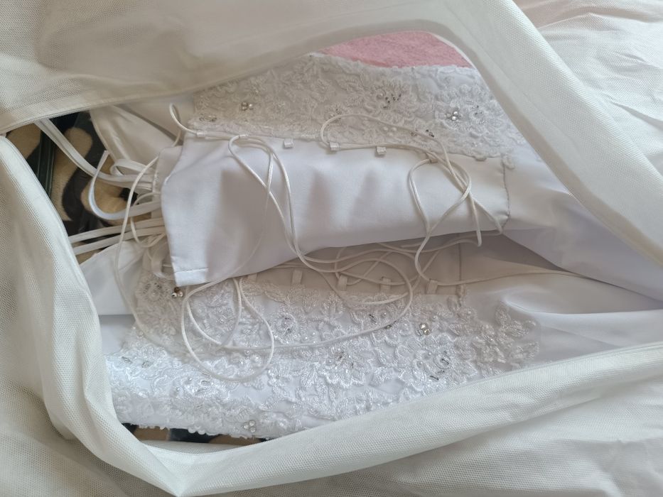 Продам платье новое