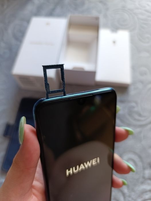 Телефон Huawei P30 lite 128GB RAM 4GB