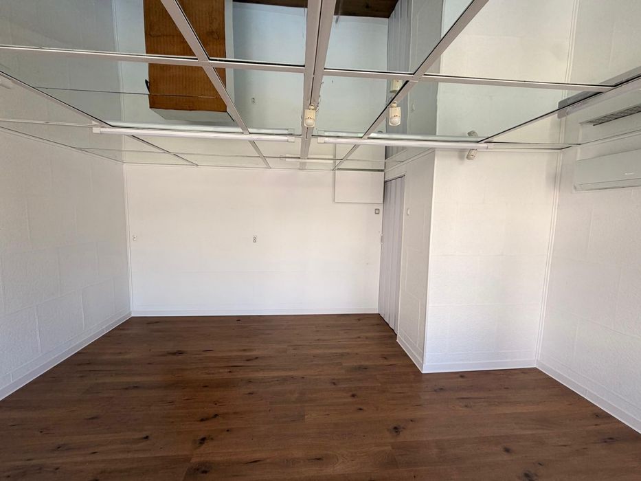 Spatiu comercial de inchiriat Buftea, DN1A | 23 MP | 1.000 € NEGOCIABIL