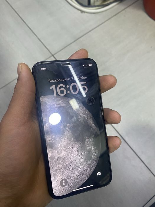 Iphone 11pro sotiladi.