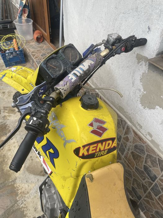 Suzuki dr 600 само на части