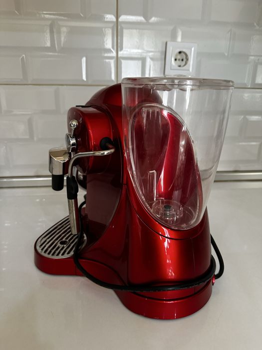 Капсулна еспресо машина Caffitaly System Nautilus S06HS, Червена