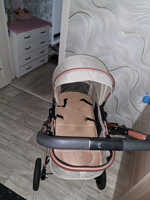 Продам коляску 12000